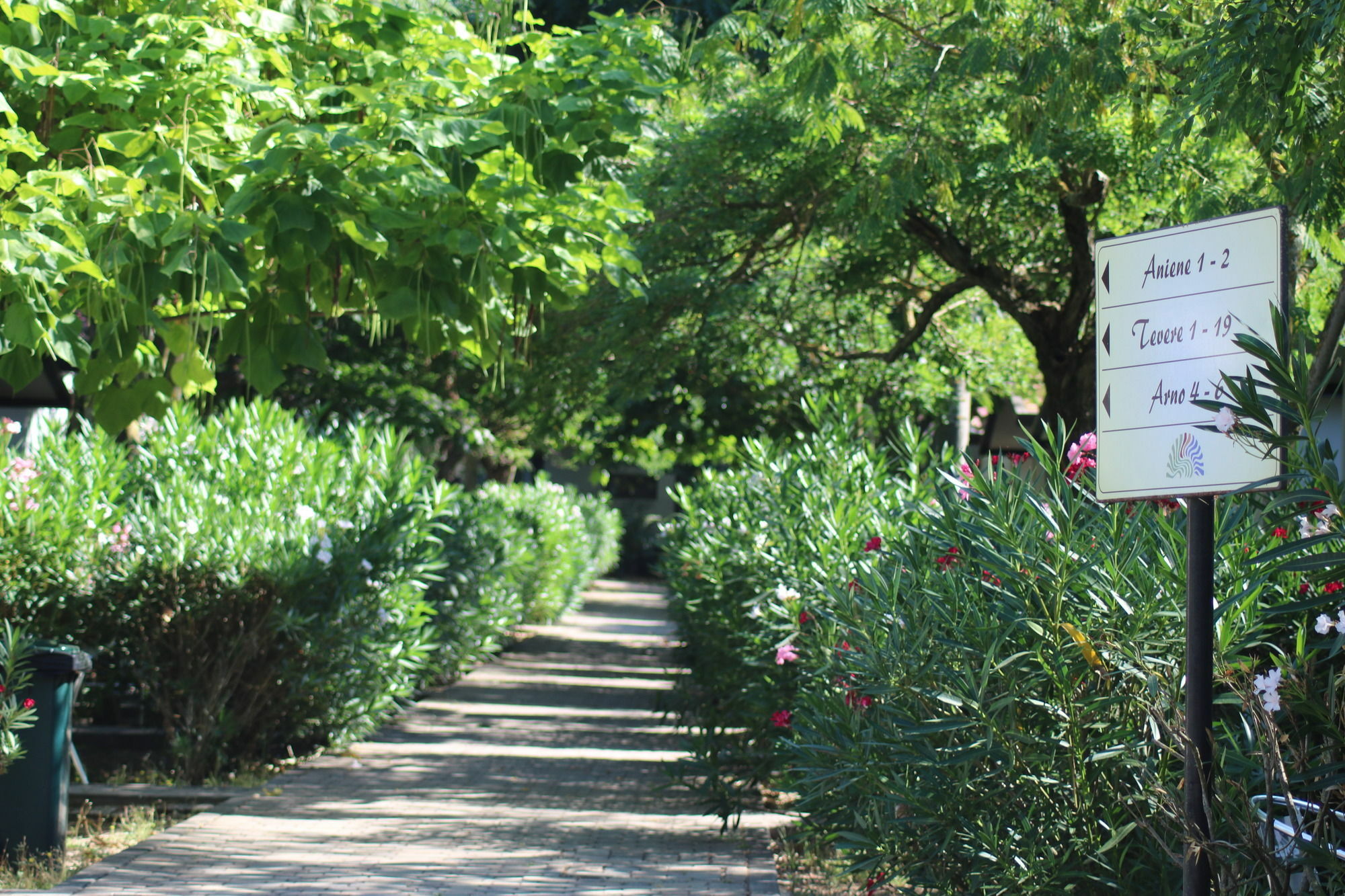 Happy Village Ла Джустиниана Екстериор снимка